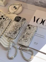 قاب YSL پایتون با آویز و محافظ لنز نگین دار (کدC1983) - تصویر 3