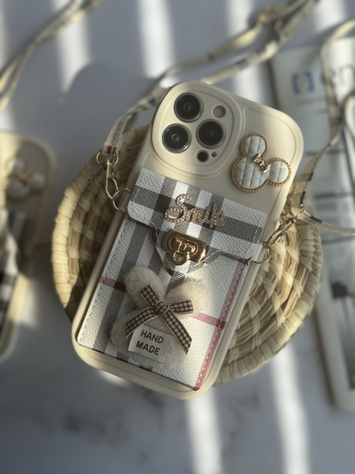 قاب موبایل آیفون میکی باربری جاکارتی دار + بندست بلند