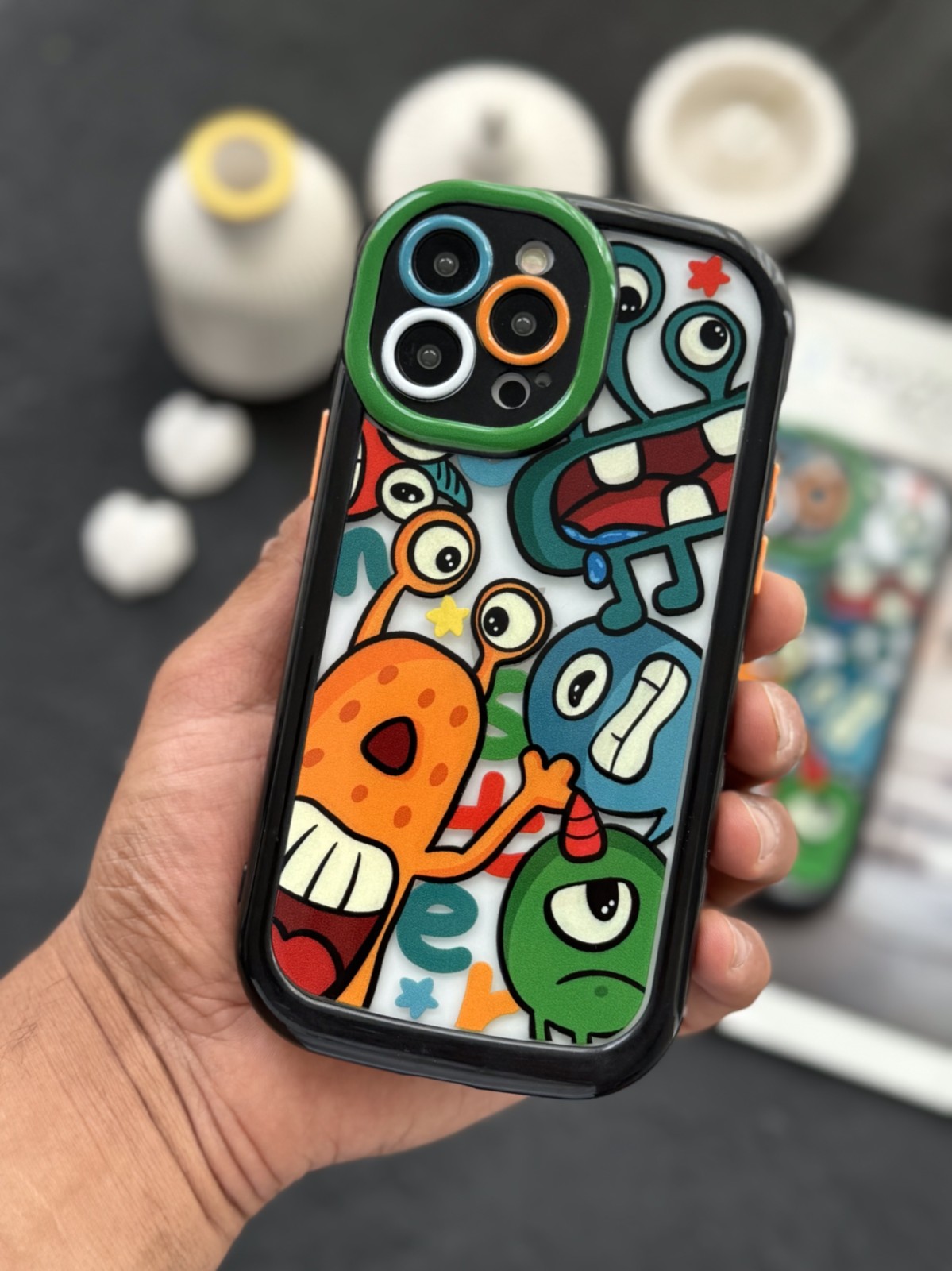 قاب موبایل آیفون هیولا شهر عجیب محافظ لنزدار