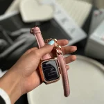 بند اپل واچ چرم کارتیر سانتوس همراه با گارد نگین دار (کدw5008)