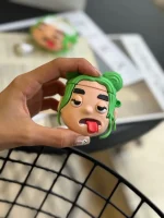 کاور ایرپاد سیلیکونی Billie Eilish (کدC0075) - تصویر 3