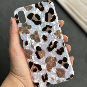 قاب موبایل آیفون آیس پلنگی سفید