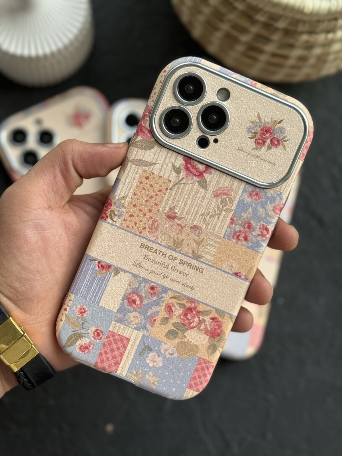 قاب موبایل آیفون گل نفس بهار