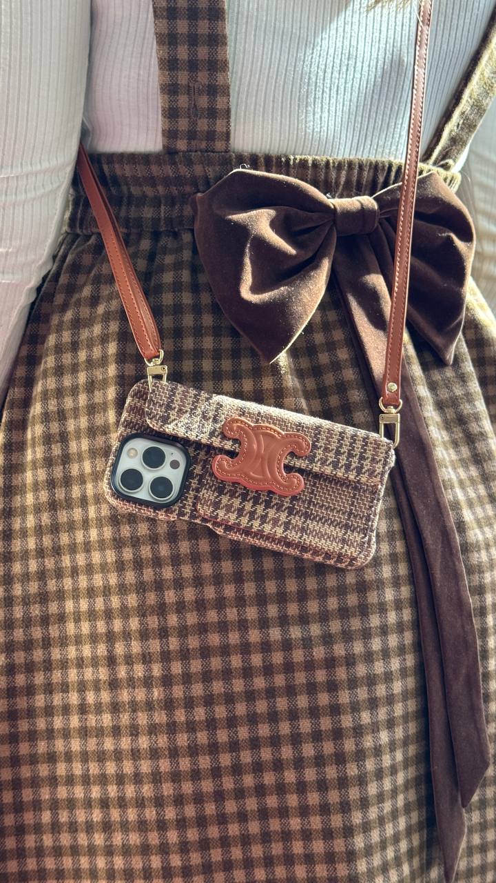 قاب موبایل ( آیفون ) سلین استریپ پارچه ای قهوه ای جاکارتی + بند بلند