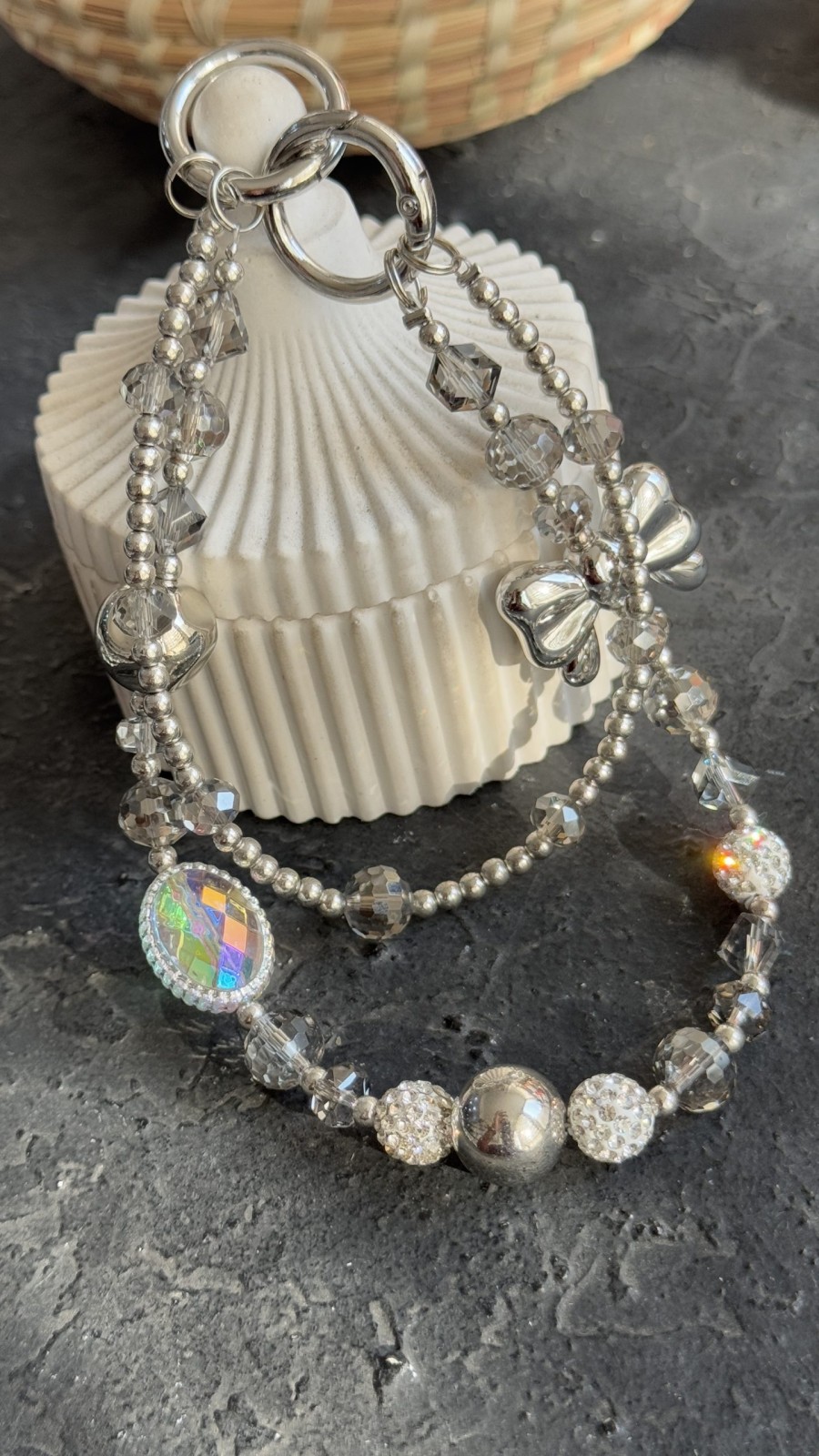 بند و آویز نگین انگشتری درشت پاپیون نقره ای