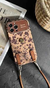 قاب موبایل آیفون گل و برگ پاییزی + بندست - تصویر 2