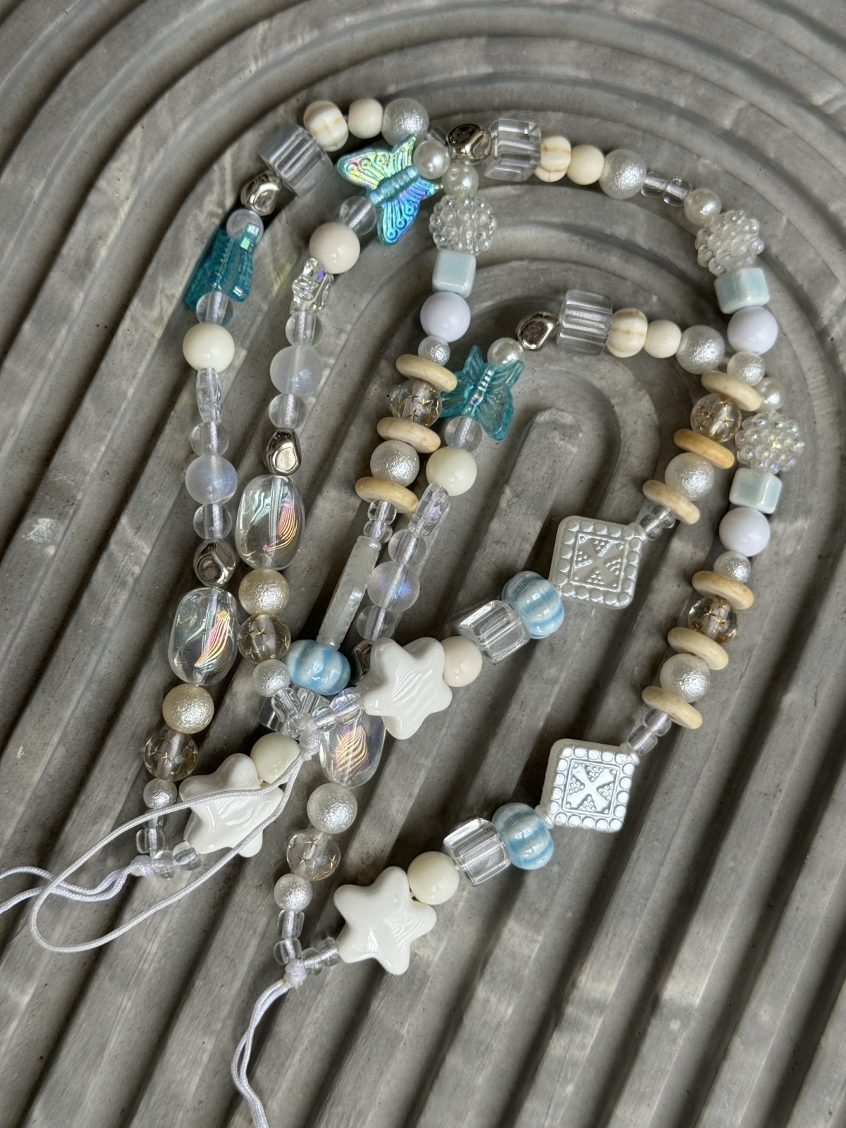 بند و آویز ستاره و پروانه