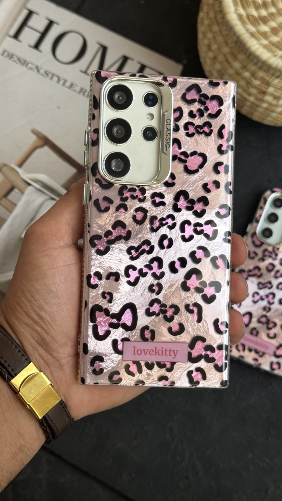 قاب موبایل ( آیفون - سامسونگ ) پلنگی صورتی پاپیون لاوکیتی