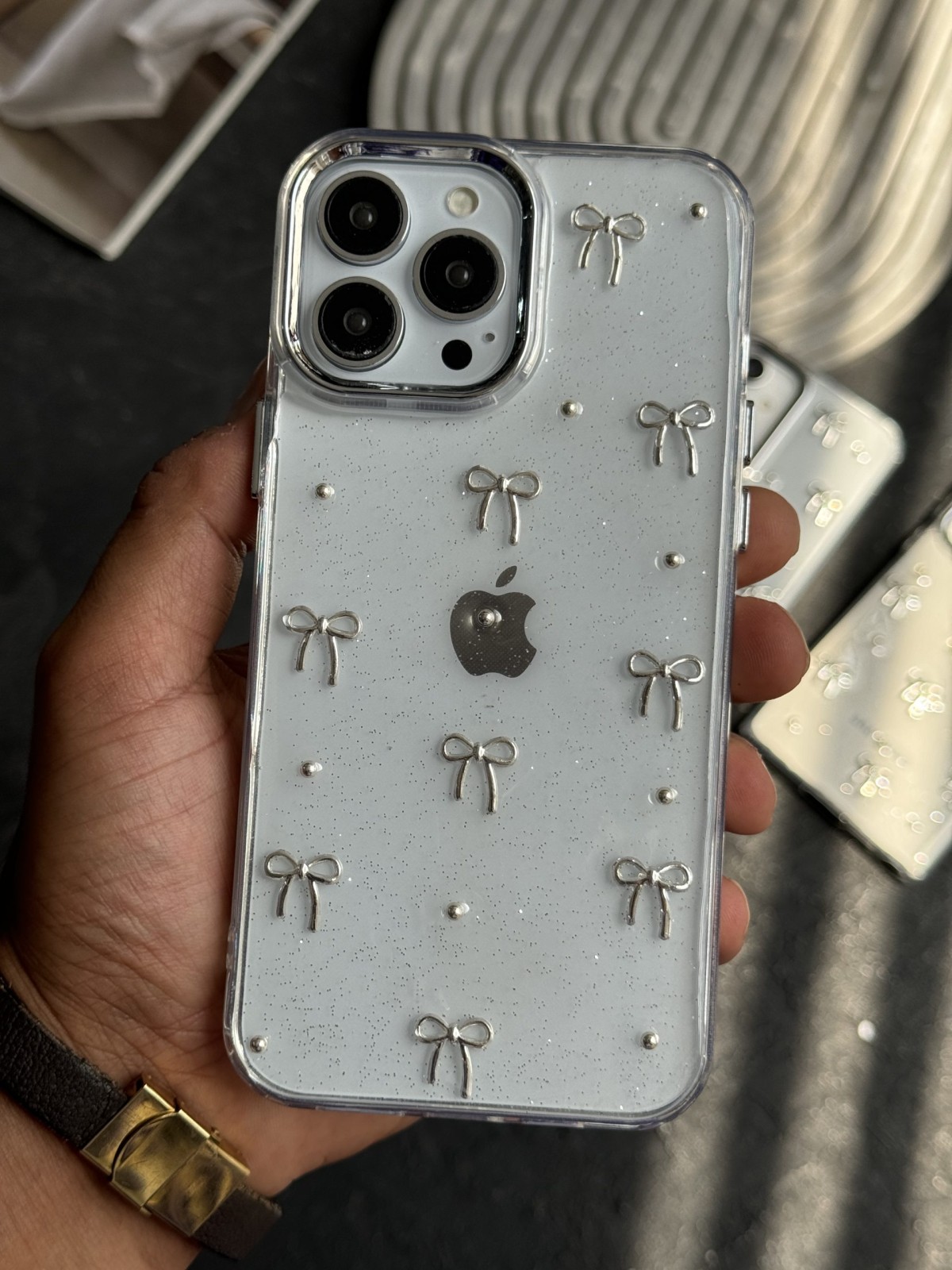 قاب موبایل ( آیفون - سامسونگ ) پاپیون ریز برجسته بیرنگ