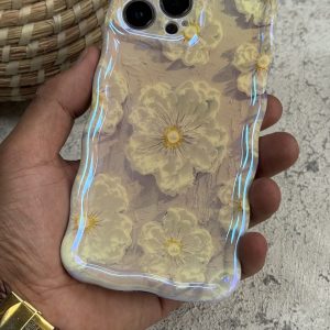 قاب موبایل ( آیفون ) گل برفی خامه ای