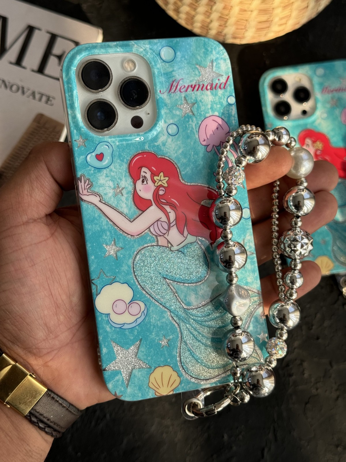 قاب موبایل آیفون پری دریایی پولکی اکلیلی ( بدون بند )