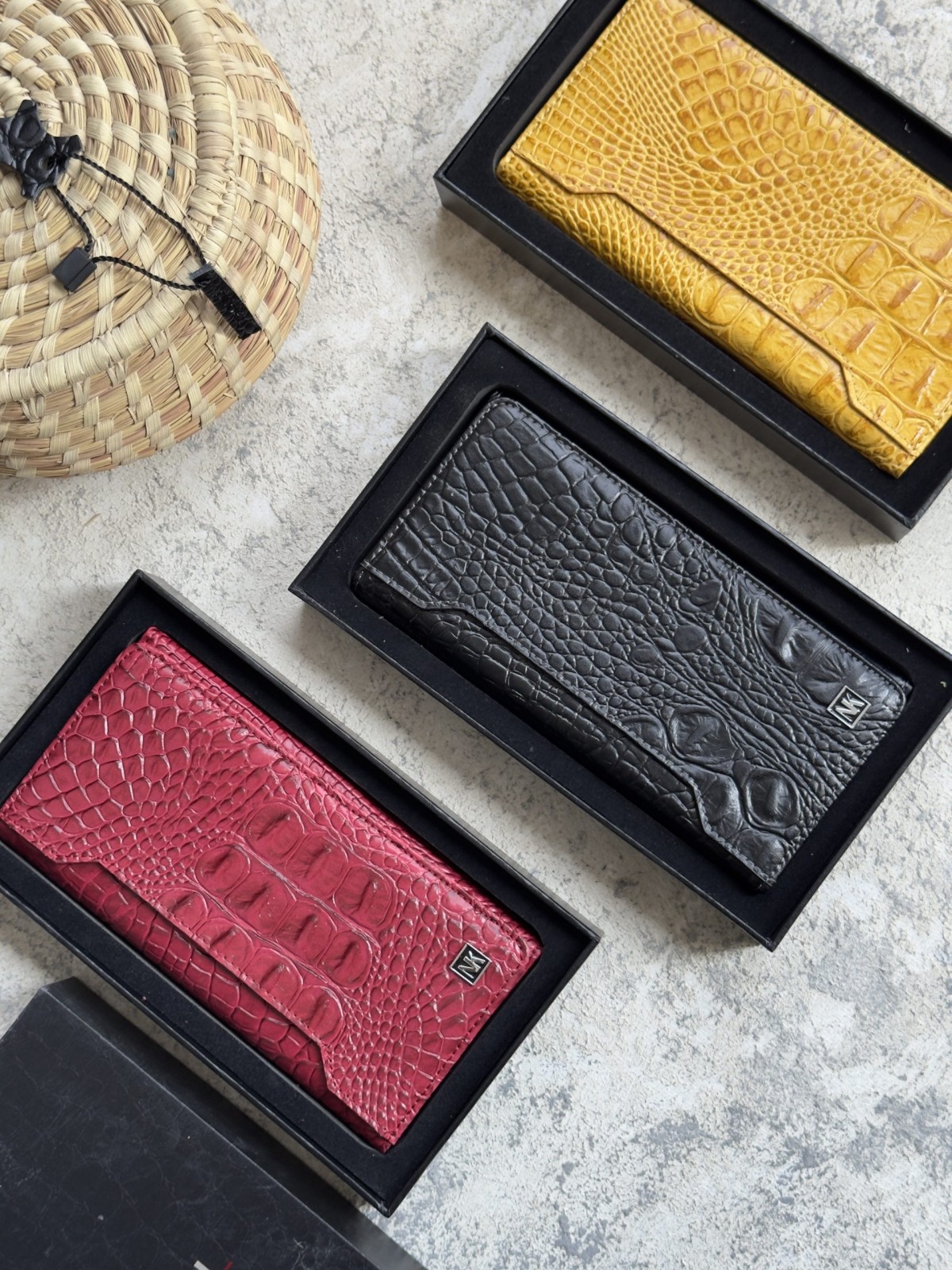 قاب موبایل نوکو چرمی طبیعی