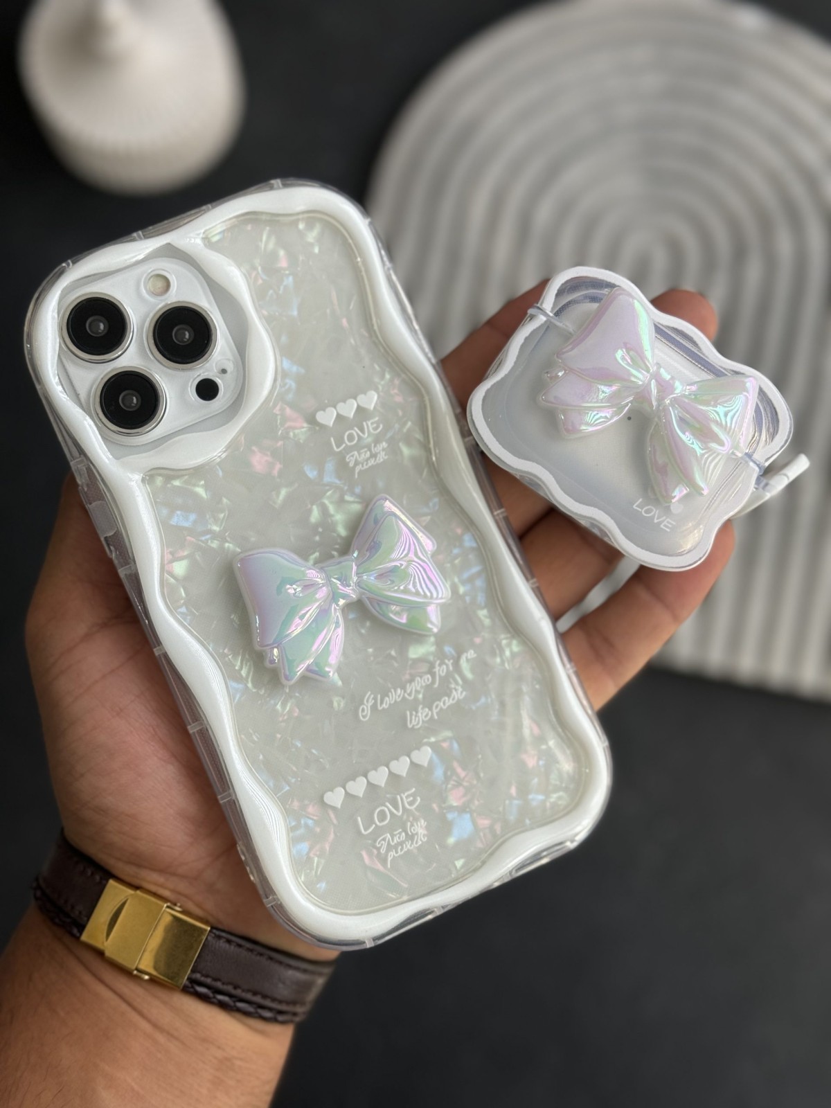 کاور ایرپاد پاپیون هفت رنگ سفید صدفی