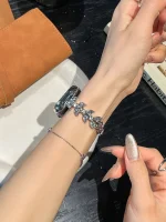 بند اپل واچ Diamond leaf bracelet با گارد نگینی (کدw5072) - تصویر 2