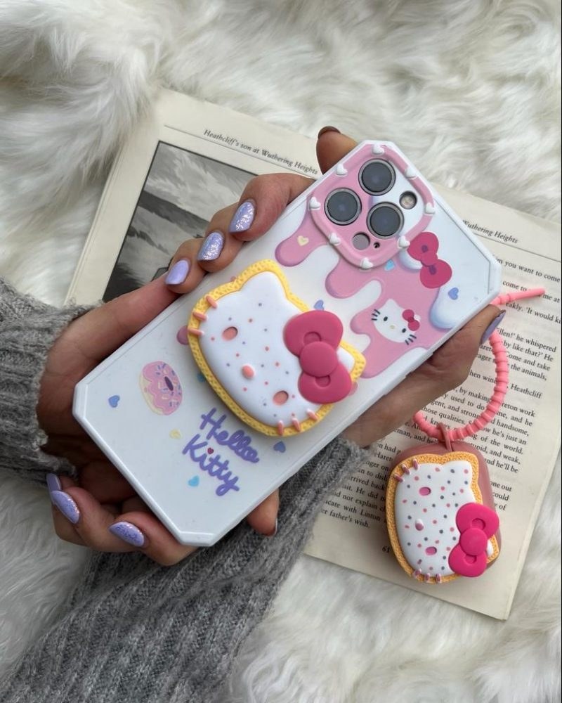 قاب موبایل آیفون هلوکیتی سفید صورتی + پاپ سوکت